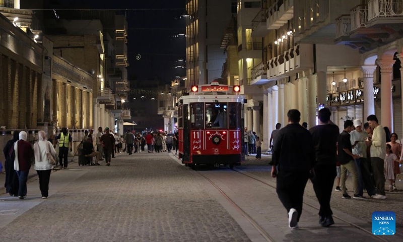People stroll along Al-Rashid Street in Baghdad, Iraq on Aug. 28, 2026. Photo: Xinhua