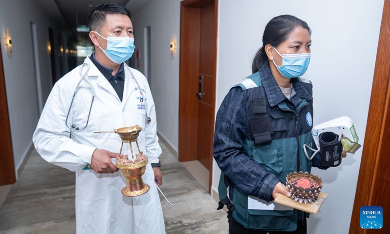 Tibetan medicine doctors prepare to provide treatment at a resettlement site in Gyirong County, southwest China's Xizang Autonomous Region, Sept. 5, 2026. After a mudslide struck Gyirong Port on the China-Nepal border in southwest China's Xizang Autonomous Region, local authorities have organized Tibetan medicine doctors to provide medical treatment and psychological counseling services to affected residents at a resettlement site. (Photo: Xinhua)