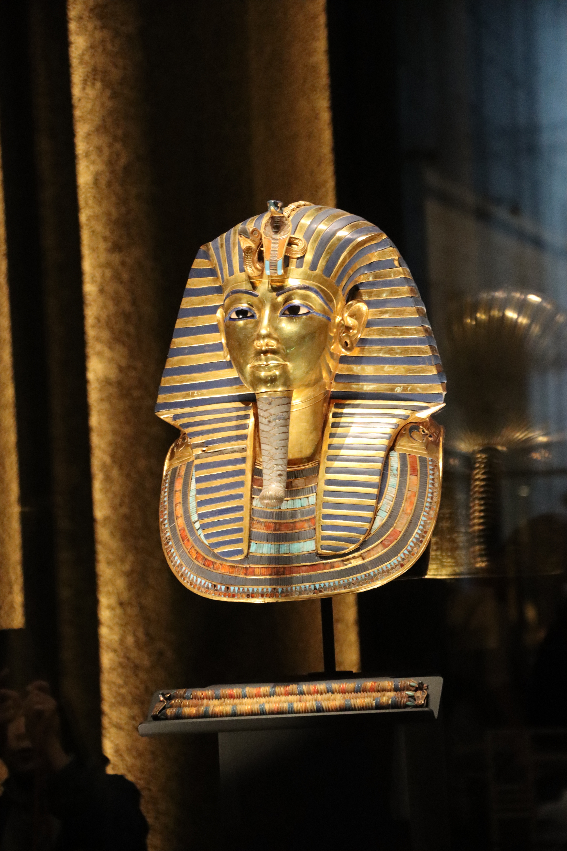 People visit the Grand Egyptian Museum in Cairo. Photo: Chen Qingqing/GT Tutankhamun's Gold Mask at the Grand Egyptian Museum Photo: VCG
