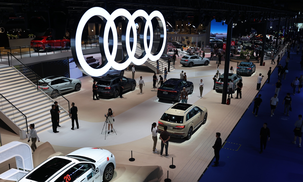 Visitors view Audi vehicles on display at the 29th Chengdu International Motor Show at the Western China International Expo City in Chengdu, Southwest China's Sichuan Province, on August 21, 2026.   Photo: VCG