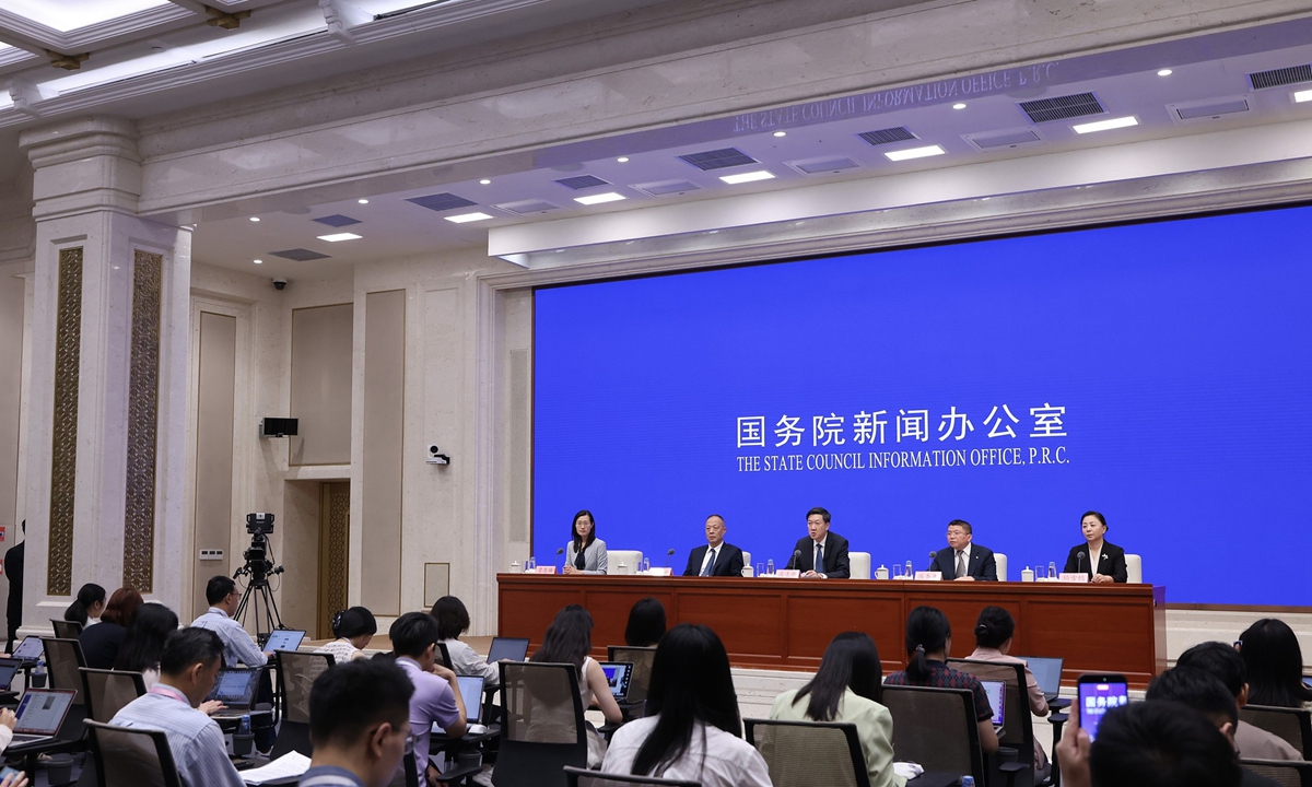 A press conference on building a leading sports nation during the 15th Five-Year Plan period Photo: VCG