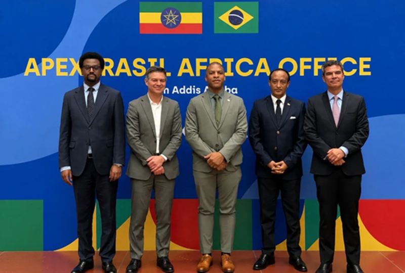 Commissioner of the Ethiopian Investment Commission Zeleke Temesgen (first from left), ApexBrasil President Laudemir Müller (second from left), George Maha(middle), Director-General for Europe and the Americas at Ethiopia’s Ministry of Foreign Affairs Meles Alem (second from right) and Jandyr Ferreira dos Santos (first from right) pose for a photo in Addis Ababa, Ethiopia. Credit: Brasil 247