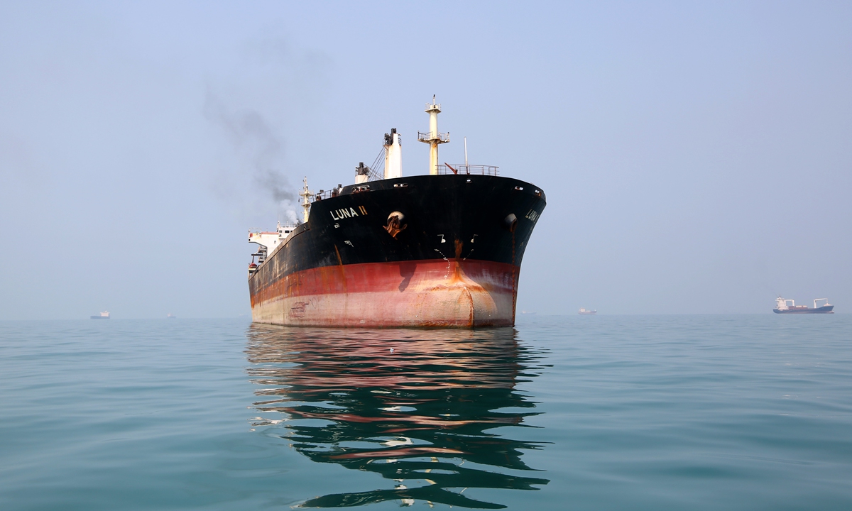 Iran's medium-sized oil tankers continue to wait off the coast of Bandar Abbas at the Strait of Hormuz in Hormozgan Province, Iran on September 9, 2026. The tankers, anchored around 10 miles offshore, are reported to be waiting due to the threat of a US attack, and serious deformation, including rust, was observed on the surface of the vessels that have remained stationary for an extended period. Photo: VCG