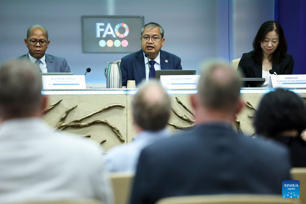 Eduardo M. Leano (C), director general of the Network of Aquaculture Centres in Asia-Pacific, speaks at a side event during the 37th Session of the Committee on Fisheries of the Food and Agriculture Organization of the United Nations (FAO), in Rome, Italy, Sept. 8, 2026. (Xinhua/Li Jing)
