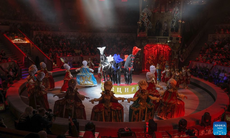 Actors perform at the 5th International Festival of Circus Art Without Borders in St. Petersburg, Russia, Sept. 10, 2026. The festival opened here on Thursday and will last to Sunday. Photo: Xinhua
