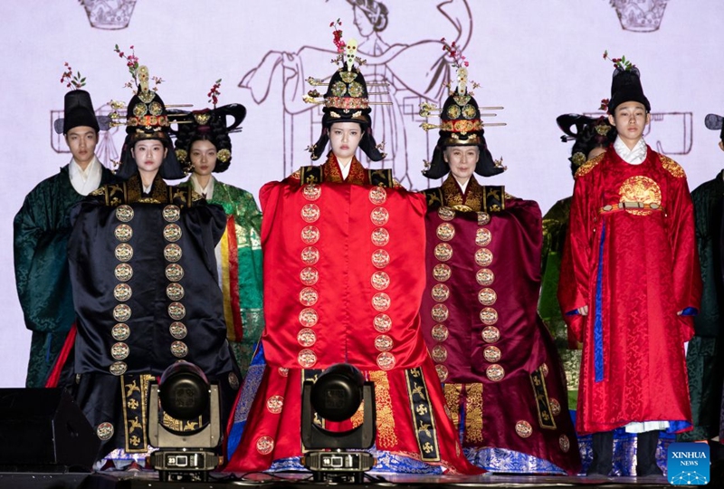 Models present traditional costumes during the 2026 Jongno Hanbok Festival at the Gwanghwamun Square in Seoul, South Korea, on Sept. 12, 2026. The festival ran from Sept. 11 to 12 in Seoul. (Photo by Lee Yong-ho/Xinhua)