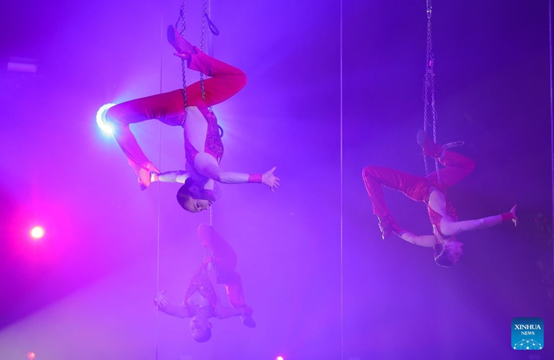 Acrobats perform at the 5th International Festival of Circus Art Without Borders in St. Petersburg, Russia, Sept. 10, 2026. The festival opened here on Thursday and will last to Sunday. Photo: Xinhua