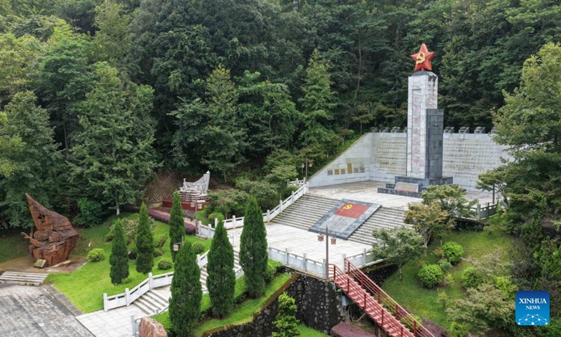 A drone photo taken on Aug. 31, 2026 shows a memorial park for Red Army martyrs in Renhua County, south China's Guangdong Province. This year marks the 90th anniversary of the victory of the Long March by the Red Army under the leadership of the Communist Party of China.
Renhua County has built several sites in commemoration of the Long March. (Xinhua/Deng Hua)