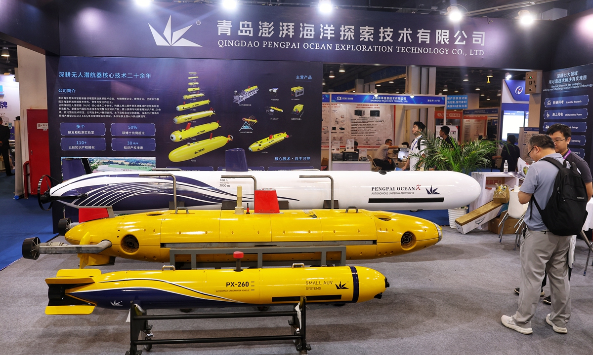 Three unmanned underwater vehicles of varying sizes on display at the exhibition Photo: Cui Meng/GT