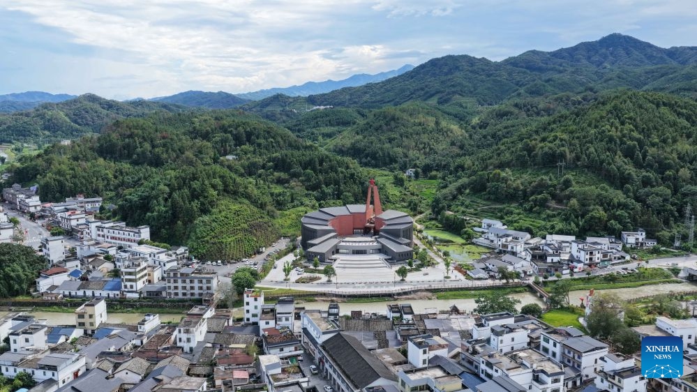 An aerial drone photo taken on Aug. 31, 2026 shows a Long March-themed memorial hall in Renhua County, south China's Guangdong Province. This year marks the 90th anniversary of the victory of the Long March by the Red Army under the leadership of the Communist Party of China.
Renhua County has built several sites in commemoration of the Long March. (Xinhua/Deng Hua)