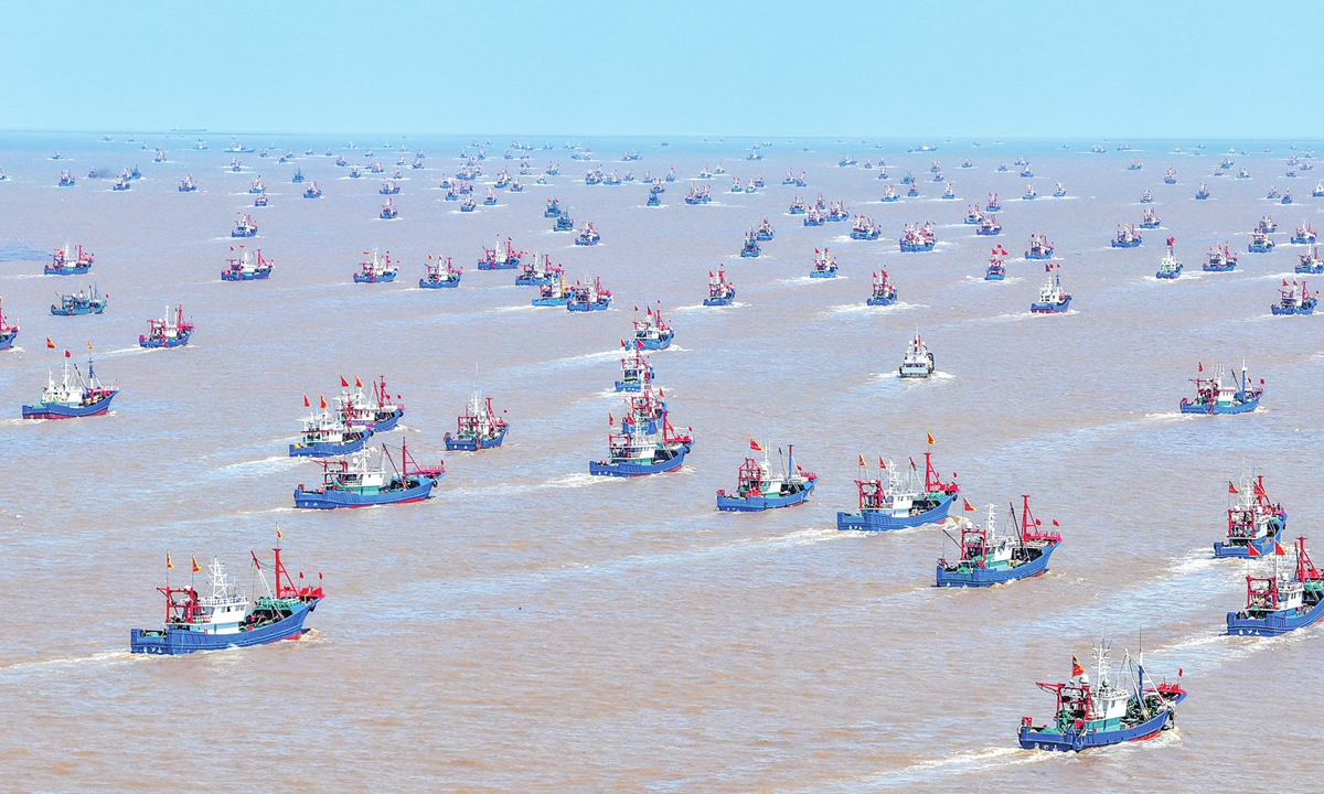 Fishing boats set out from a port in Xiangshan, Ningbo, East China's Zhejiang Province, on September 16, 2026. As the 2026 Xiangshan Fishing Festival officially opened at noon that day, large numbers of boats sailed in formation toward fishing grounds in the East China Sea, with engines roaring as fishermen began a new fishing season. Photo: VCG