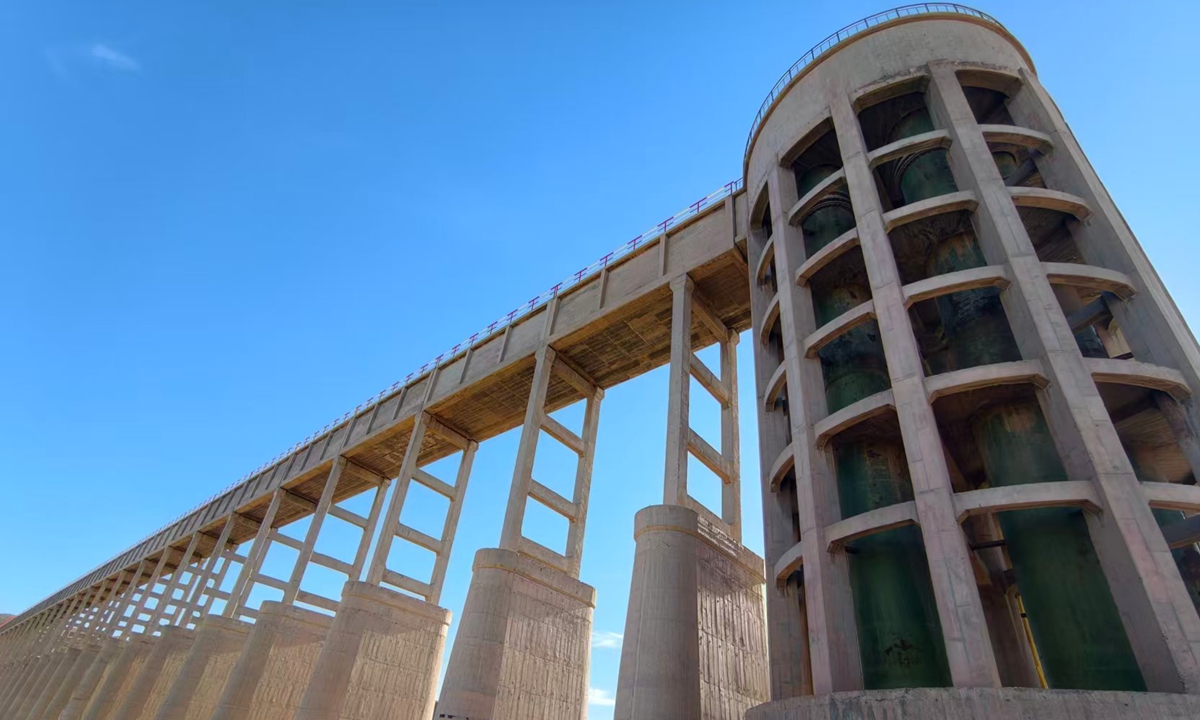 The Yellow-River-Lifting pumping stations in Hongsibao lift water from the Yellow River by more than 300 meters to supply water to the region. Photo: Hu Yuwei/GT