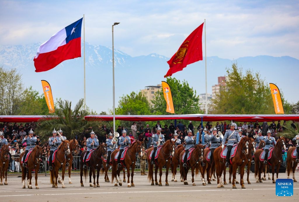 An annual military parade is held to celebrate the Day of the Glories of the Army at the O'Higgins park, in Santiago, Chile, Sept. 19, 2026. (Xinhua/Zhou Jiayi)