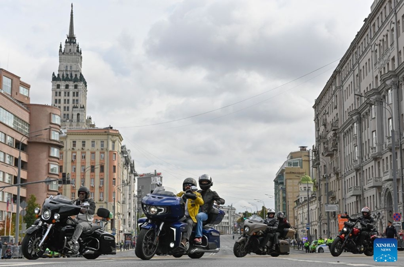Motorcyclists take part in a parade in Moscow, Russia, on Sept. 19, 2026. The parade marked the end of this year's motorcycle season in Moscow. (Photo by Alexander Zemlianichenko Jr/Xinhua)