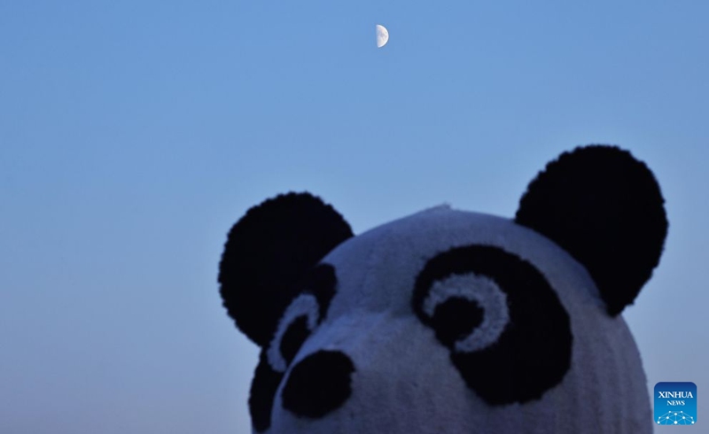 This photo taken on Sept. 19, 2026 shows the first quarter moon in the sky in Tongjiang City, northeast China's Heilongjiang Province. Photo: Xinhua