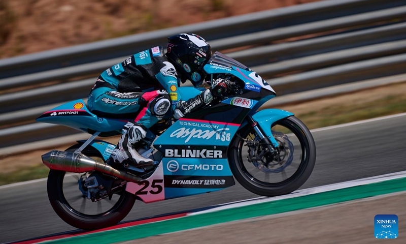 CFMOTO Aspar's rider Sun Shengbo of China competes during the race 1 of the ESBK Talent category at the 2026 Spanish Superbike Championship Navarra in Navarra, Spain, Sept. 19, 2026. Photo: Xinhua