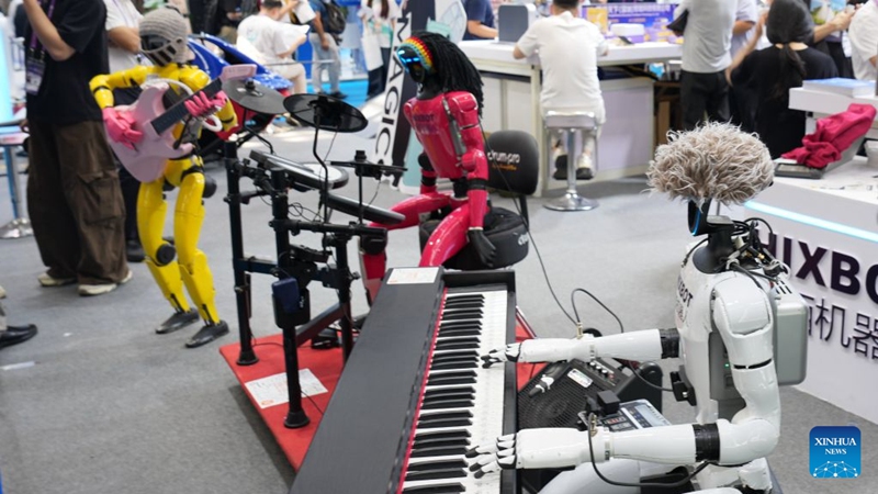 A robot band performs at the 23rd China-ASEAN Expo in Nanning, south China's Guangxi Zhuang Autonomous Region, Sept. 18, 2026. Multiple intelligent robots were showcased and demonstrated a variety of skills at the China-ASEAN Expo. (Xinhua/Zhang Ailin)