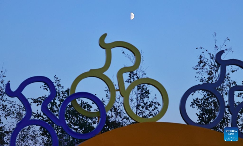 This photo taken on Sept. 19, 2026 shows the first quarter moon in the sky in Tongjiang City, northeast China's Heilongjiang Province. Photo: Xinhua