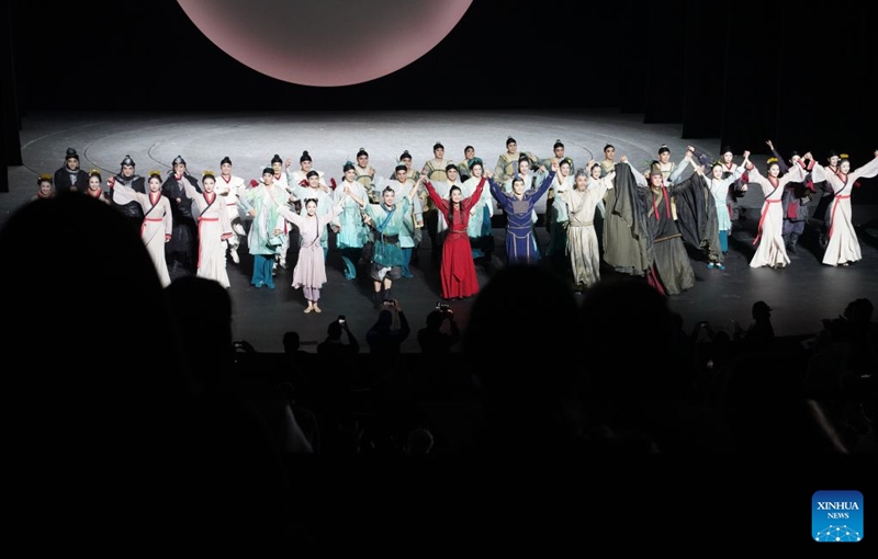 Performers take a bow at Lincoln Center in New York, the United States, Sept. 19, 2026. The dance drama Mulan, presented by China Arts and Entertainment Group, was staged at Lincoln Center in New York on Saturday, attracting more than 2,000 viewers. (Xinhua/Zhang Fengguo)
