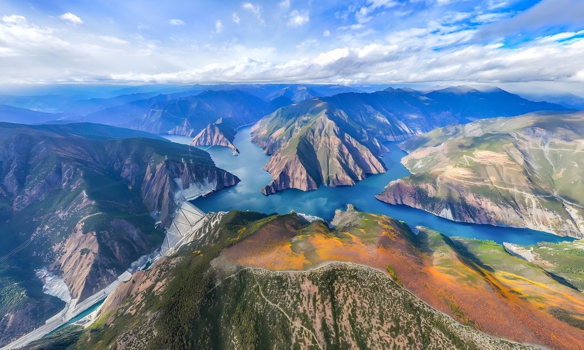 An aerial view of the Lianghekou hydropower station on the Yalong River in Yajiang county, Garze Tibetan Autonomous Prefecture, Southwest China's Sichuan Province Photo: Courtesy of PowerChina Chengdu Engineering Corporation 
