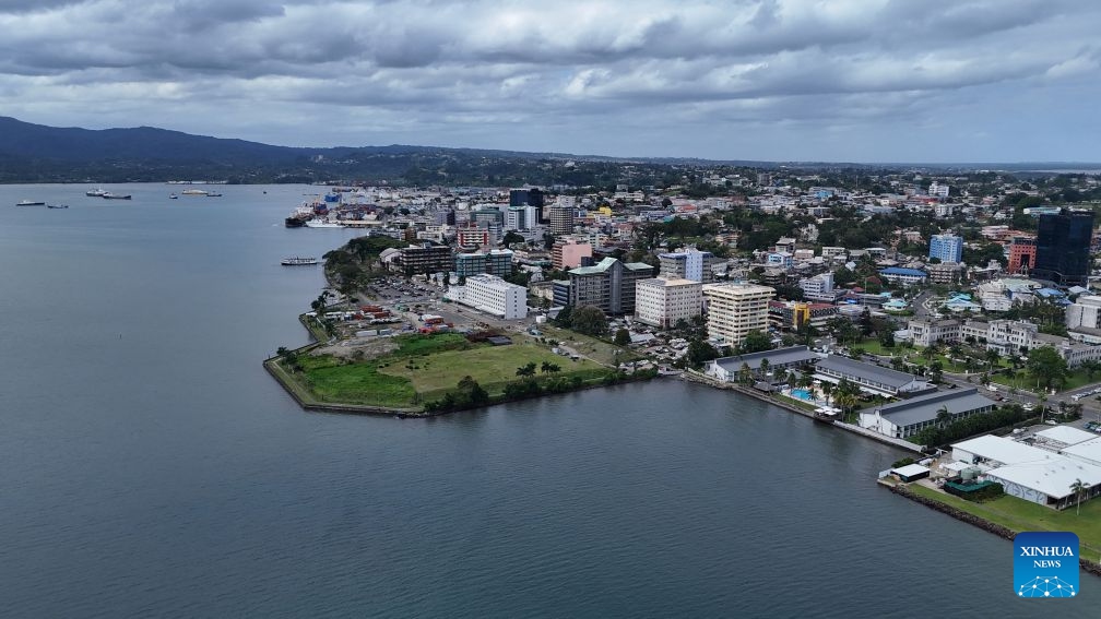 An aerial drone photo taken on Sept. 21, 2026 shows the bayside scenery in Suva, Fiji. Located on the southeastern coast of Fiji's main island, Suva is the country's capital, major port and the most populous city. It serves as a key regional hub of the South Pacific for transportation, governance and diplomacy, as well as a prominent center for culture and education. (Xinhua/Bai Yongquan)