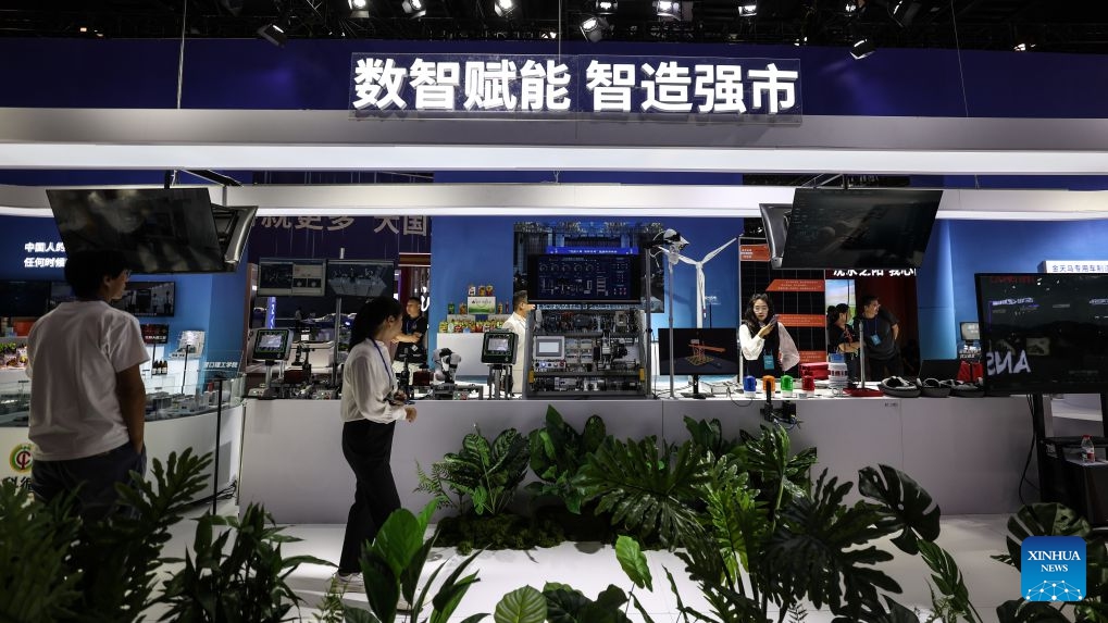 People visit an exhibition during the 7th China Liaoning International Fair for Investment and Trade in Shenyang, northeast China's Liaoning Province, Sept. 23, 2026. The fair kicked off here on Wednesday. (Photo: Xinhua)