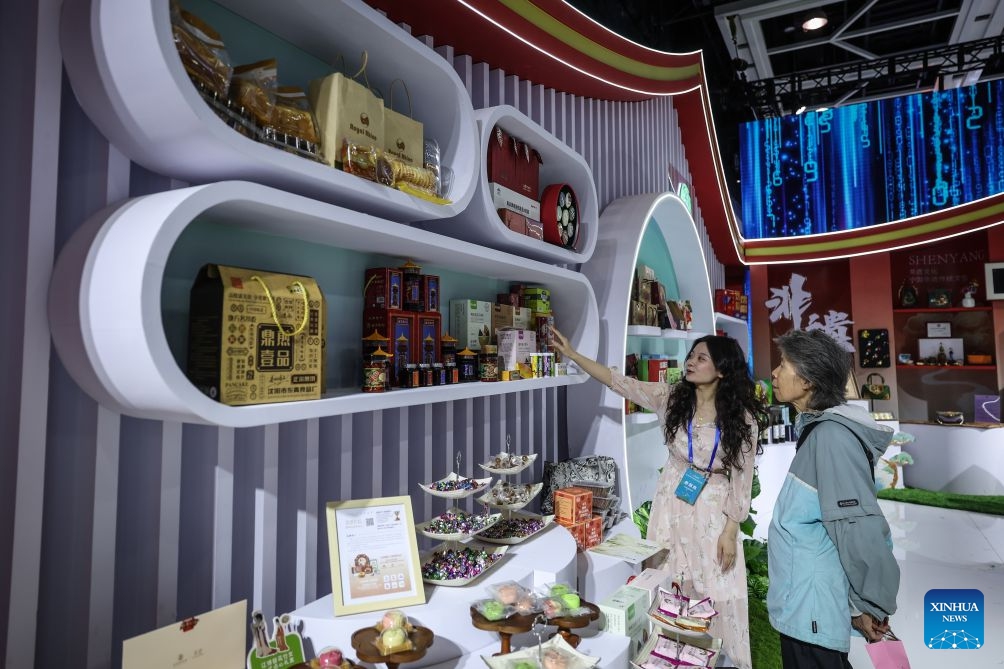 People visit an exhibition during the 7th China Liaoning International Fair for Investment and Trade in Shenyang, northeast China's Liaoning Province, Sept. 23, 2026. The fair kicked off here on Wednesday. (Photo: Xinhua)