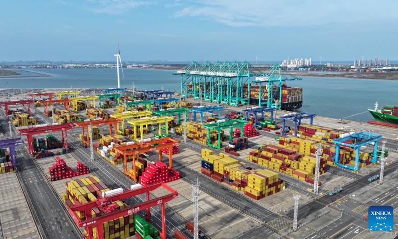 This aerial drone photo taken on Sept. 18, 2026 shows a view of Tianjin Port in Tianjin, north China. Tianjin is an important land-sea hub for Belt and Road cooperation. The China-SCO Port Economy Cooperation Center was inaugurated in Tianjin recently. The center aims to promote resource sharing, complementary strengths and coordinated development among ports of Shanghai Cooperation Organization (SCO) member states, while creating new opportunities for cooperation in the digital economy, port trade and related fields under the SCO framework.
In the first seven months of 2026, Tianjin's imports and exports with SCO member states totaled 29.54 billion yuan (about 4.4 billion U.S. dollars), up 8.6 percent year-on-year. The city has been actively exploring new approaches to high-level opening-up as a major gateway in northern China. Photo: Xinhua