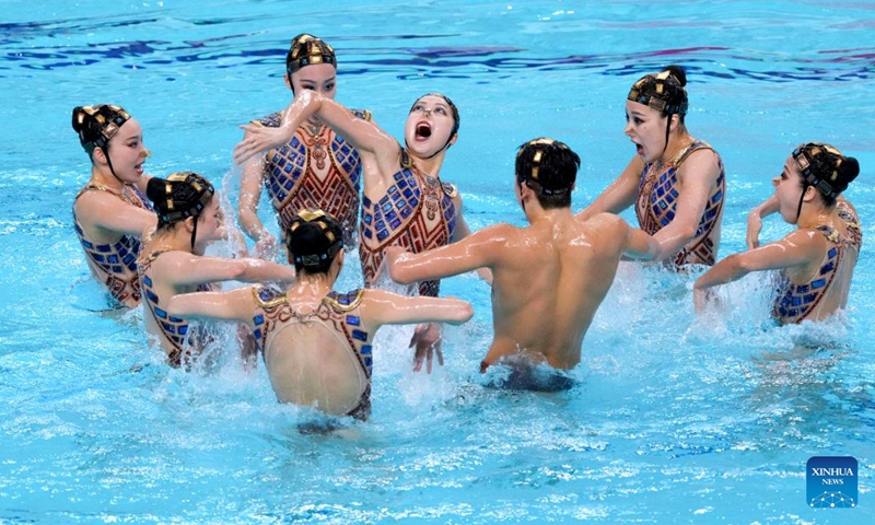 Artistic swimmers of team China compete during the mixed team acrobatic routine of Artistic Swimming at the 20th Asian Games Aichi-Nagoya 2026 in Hamamatsu of Shizuoka Prefecture, Japan, Sept. 26, 2026. (Xinhua/Zhou Mi)