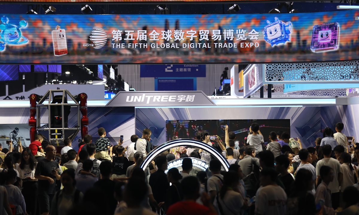 Visitors view exhibits at the fifth Global Digital Trade Expo in Hangzhou, East China's Zhejiang Province, on September 27, 2026. Photo: VCG