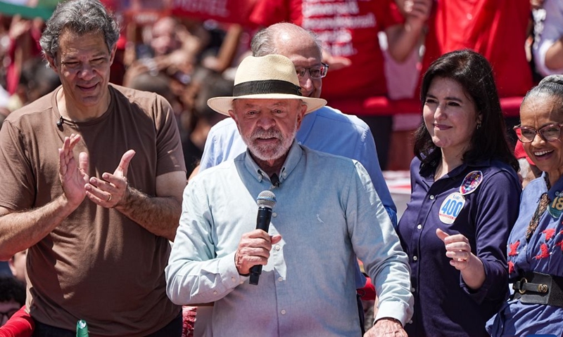 Brazilian President Luiz Inacio Lula da Silva (C), presidential candidate of Brazil's ruling Workers' Party, attends a campaign rally in Sao Paulo, Brazil, Sept. 26, 2026. (Photo by Paulo Lopes/Xinhua)