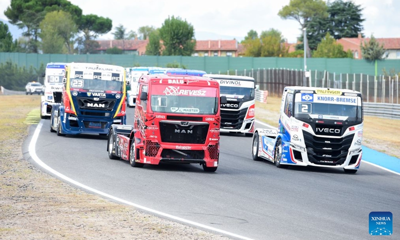 Participants compete during the FIA European Truck Racing Championship Grand Prix of Spain in Madrid, Spain, on Oct. 4, 2026. Photo: Xinhua