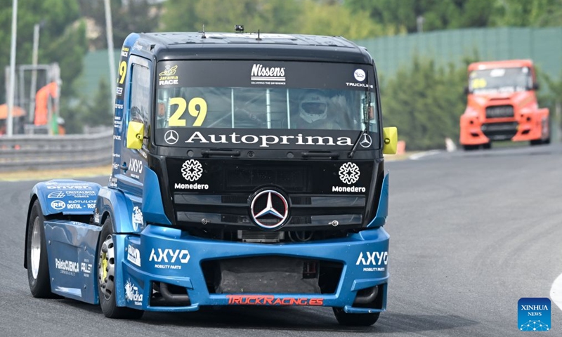 Participants compete during the FIA European Truck Racing Championship Grand Prix of Spain in Madrid, Spain, on Oct. 4, 2026. Photo: Xinhua