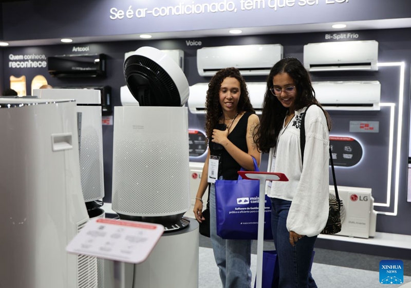 Visitors are seen during the FEBRAVA Rio at the Riocentro convention and event center in Rio de Janeiro, Brazil, Oct. 6, 2026. The three-day FEBRAVA Rio (Portuguese short for International Fair of Refrigeration, Air Conditioning, Ventilation, Heating, Air and Water Treatment) kicked off here on Tuesday. Some Chinese brands showcased their latest products during the fair, drawing great attention from visitors. Photo: Xinhua