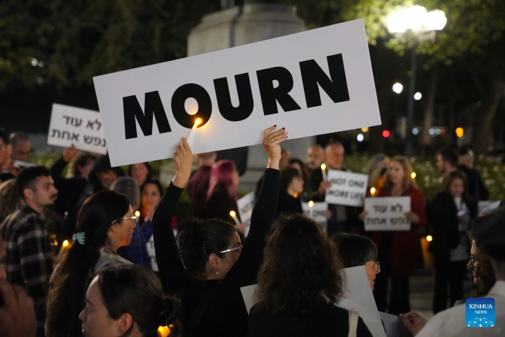 People attend a vigil for peace in New York, the United States, on Oct. 7, 2026. Multiple events were held in New York city on Wednesday to mark three years since the Gaza conflict erupted on Oct. 7, 2023. (Xinhua/Zhang Fengguo)