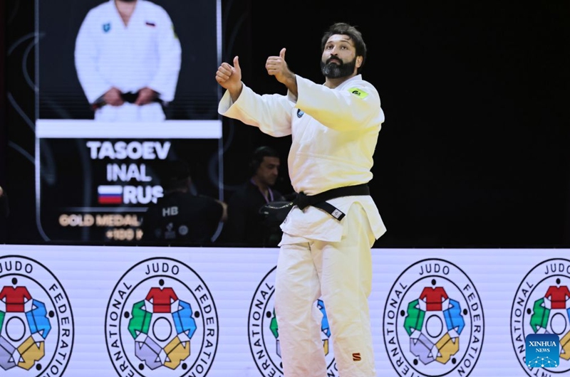 Inal Tasoev of Russia celebrates after winning the men's +100kg final against Ushangi Kokauri of Azerbaijan at the 2026 World Senior Judo Championships in Baku, Azerbaijan, Oct. 10, 2026. (Xinhua/Chen Junfeng)