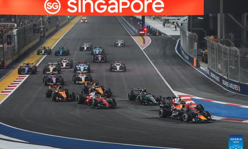 Drivers start during the Formula One Singapore Grand Prix at the Marina Bay Street Circuit in Singapore, on Oct. 11, 2026. (Photo by Xu Mingnan/Xinhua)