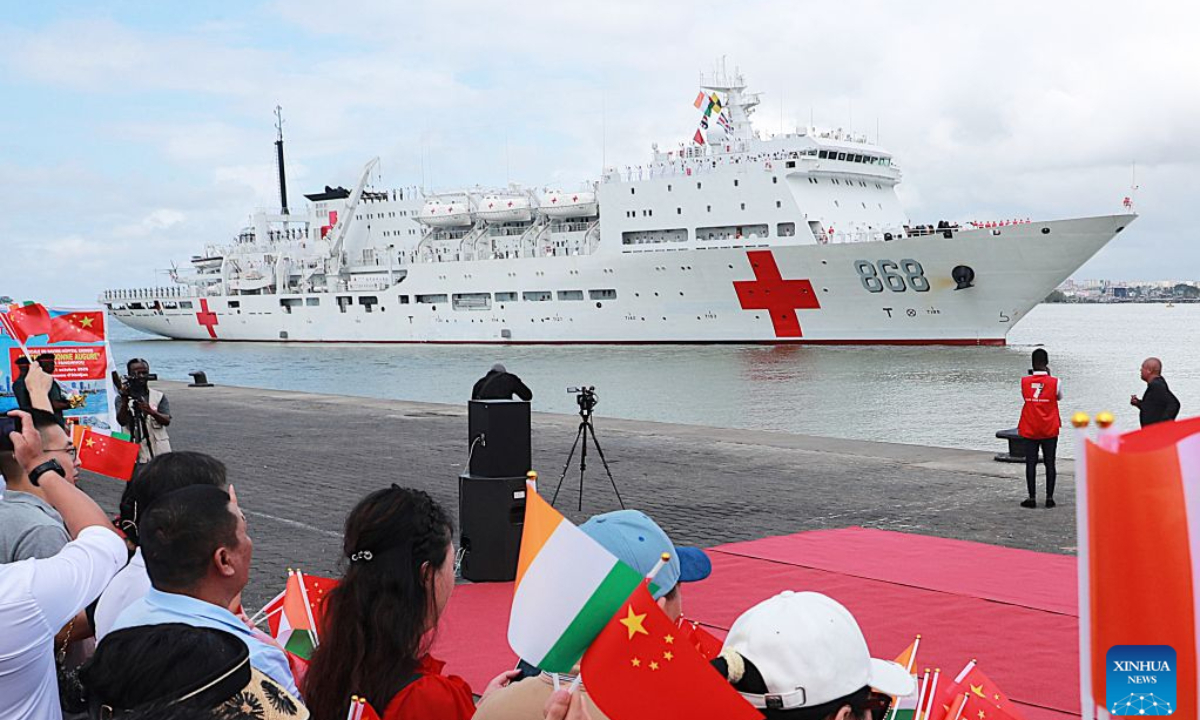 The Chinese People's Liberation Army Navy hospital ship Auspicious Ark arrives in Abidjan, Cote d'Ivoire, Oct. 14, 2026. Auspicious Ark arrived in Abidjan, the economic capital of Cote d'Ivoire, on Wednesday to begin a friendly visit and provide medical services, marking the first visit by a Chinese naval hospital ship to the country.

The hospital ship, which is carrying out Mission Harmony-2026, docked at Abidjan at about 10:00 a.m. local time (1000 GMT). (Photo by Yvan Sonh/Xinhua)