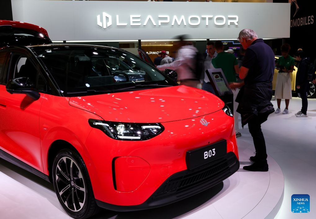 People visit the booth of Chinese automaker Leapmotor during the 2026 Paris Motor Show in Paris, France, on Oct. 13, 2026. The 91st Paris Motor Show opened in the French capital on Monday, with a record number of Chinese automakers taking part to showcase their latest models and technologies. (Photo: Xinhua)