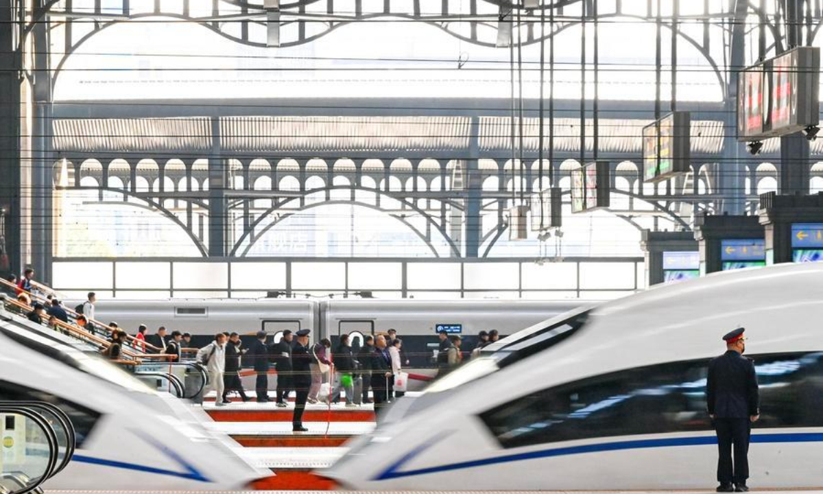 Passengers are seen at Harbin Railway Station in Harbin, northeast China's Heilongjiang Province, Oct. 7, 2026.  (Photo by Yuan Yong/Xinhua)
