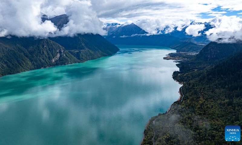 An aerial drone photo taken on Oct. 12, 2026 shows scenery in Basomtso scenic area, a national 5A tourist attraction, in Nyingchi, southwest China's Xizang Autonomous Region. (Photo: Xinhua)
