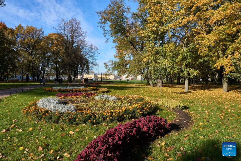 Photo taken on Oct. 14, 2026 shows autumn scenery in St. Petersburg, Russia. (Photo: Xinhua)