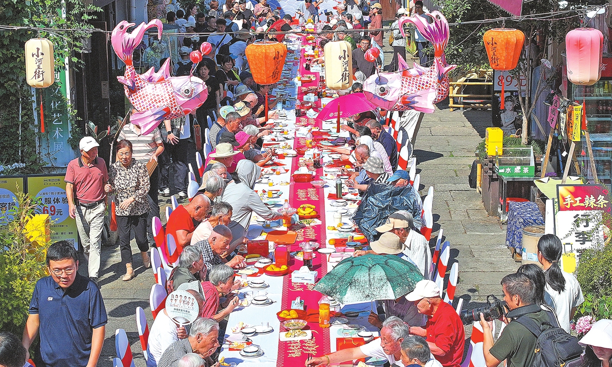 A subdistrict in Hangzhou, East China's Zhejiang Province holds a banquet to mark Chongyang Festival on October 18, 2026. Also known as China's Seniors' Day, it honors the country's traditional virtues of filial piety and family love. Photo: VCG