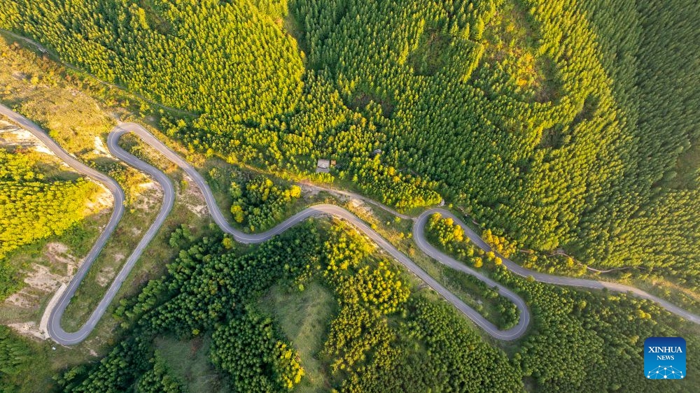 An aerial drone photo taken on Sept. 18, 2026 shows a view of a revolution-themed tourism area in Longde County of Guyuan City, northwest China's Ningxia Hui Autonomous Region. (Photo: Xinhua)