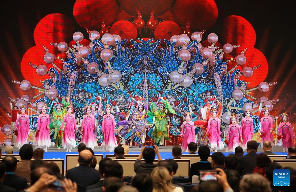 Children perform Qinqiang Opera, a genre of Chinese folk opera, at the opening ceremony of the 2026 China International Friendship Cities Conference in Xi'an, northwest China's Shaanxi Province on Oct. 21, 2026. Themed Jointly Strengthening Friendship Cities Cooperation for Common Urban Development, the conference kicked off here on Wednesday. (Photo: Xinhua)
