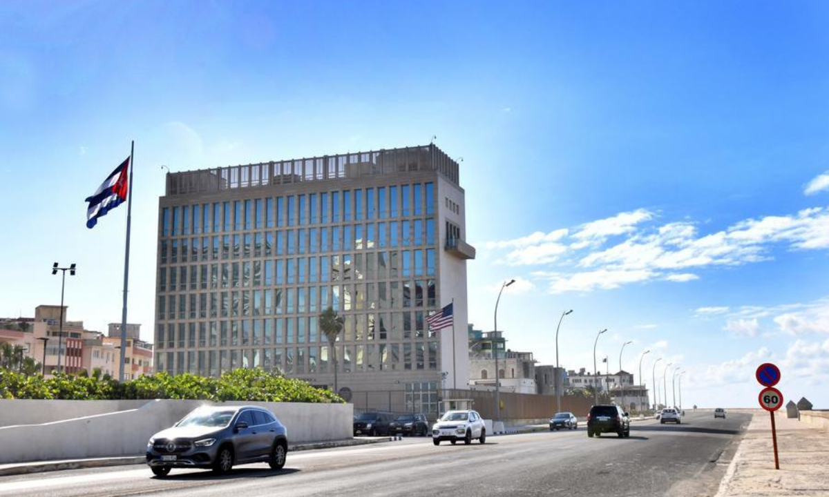 Vehicles run past the U.S. embassy in Havana, Cuba, Oct. 23, 2026. (Photo by Joaquin Hernandez/Xinhua)