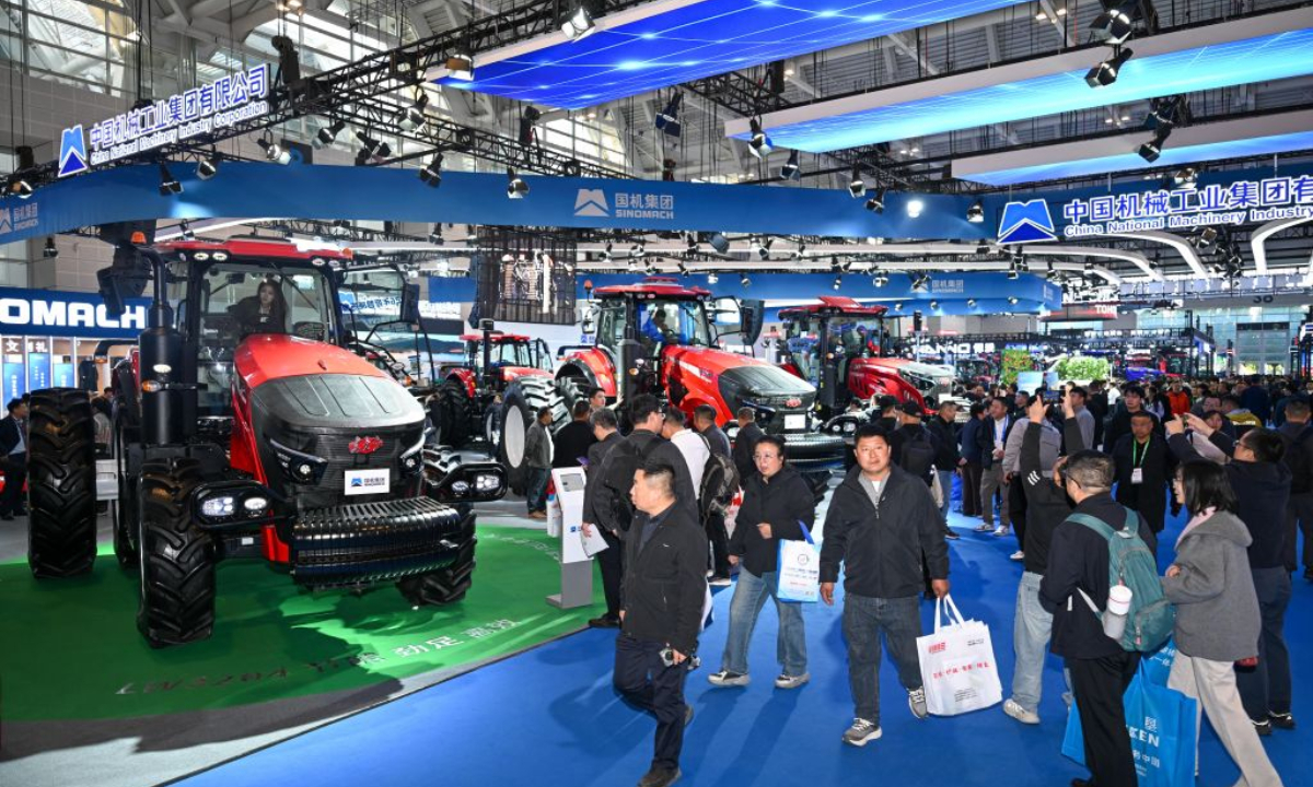 People visit the China International Agricultural Machinery Exhibition (CIAME) 2026 at the National Convention and Exhibition Center (Tianjin) in Tianjin, north China, Oct. 26, 2026. (Xinhua/Sun Fanyue)