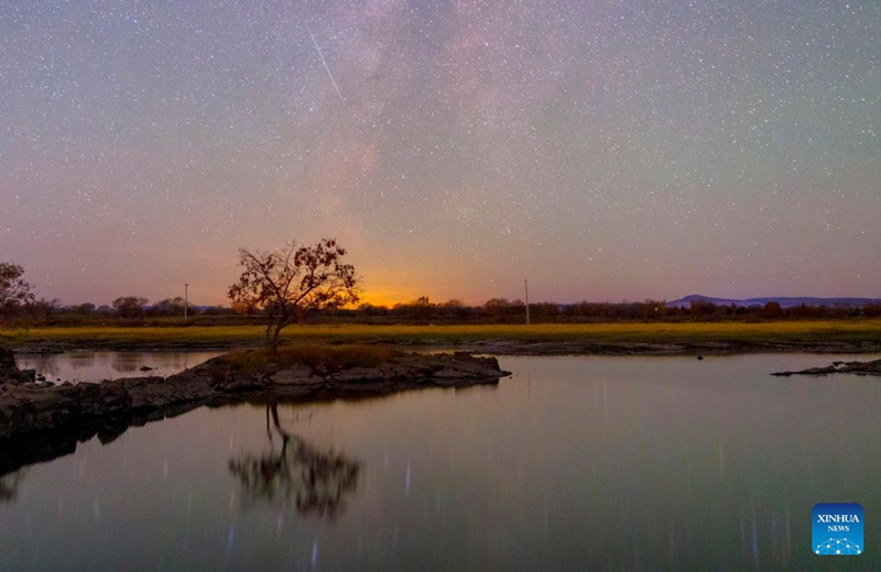 This photo taken on Oct. 16, 2026 shows the Orionid meteor shower in the sky over Mudanjiang City, northeast China's Heilongjiang Province. The Orionid meteor shower, caused by remnants from Halley's comet, peaked on Wednesday and Thursday. Photo: Xinhua