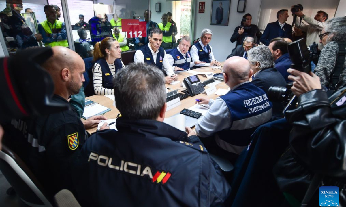 Spanish Prime Minister Pedro Sanchez attends a meeting at the 112 emergency center in Toledo province, Spain, Oct. 29, 2026. The death toll from Wednesday's train collision in Spain's Toledo province, south of Madrid, has risen to 69, while more than a dozen people remain hospitalized in critical condition, Emiliano Garcia-Page, president of Spain's Castilla-La Mancha region, said Thursday. (Photo by Gustavo Valiente/Xinhua)