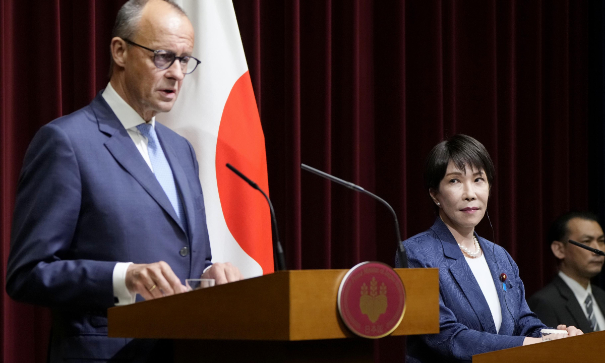 Japanese Prime Minister Sanae Takaichi (R) and German Chancellor Friedrich Merz hold a joint press conference after their talks at the prime minister's office in Tokyo on October 28, 2026. Photo: VCG